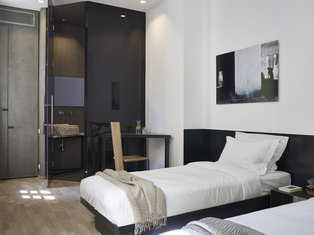 Imagen de la habitación del Hotel Innathens. Foto 5