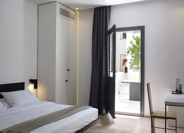 Imagen de la habitación del Hotel Innathens. Foto 8