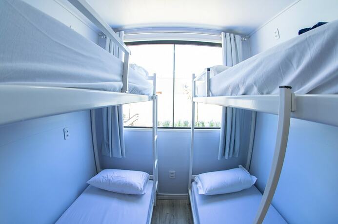 Imagen de la habitación del Hotel Innbox - Praia Do Rosa - Hostel. Foto 15