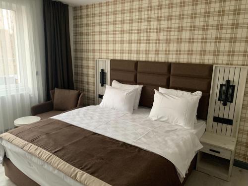 Imagen de la habitación del Hotel Innception. Foto 10