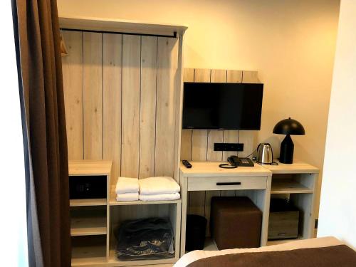 Imagen de la habitación del Hotel Innception. Foto 12