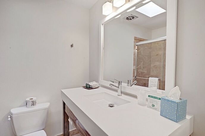 Imagen de la habitación del Hotel Inndulge -- A Modern Gay Men\'s Resort. Foto 18