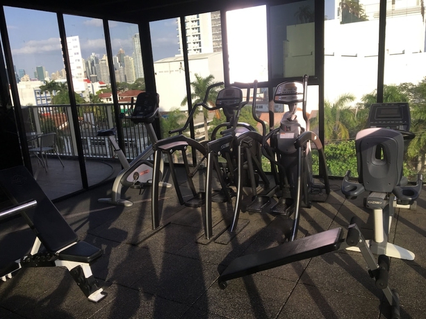 Imagen de los interiores del Hotel Innfiniti and Suites. Foto 14