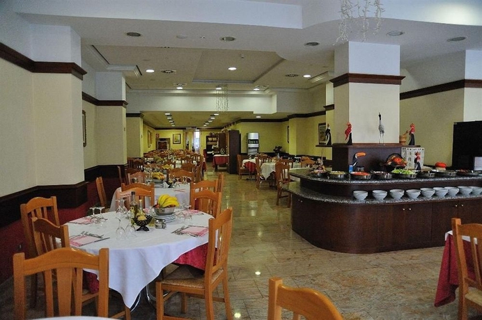 Imagen del bar/restaurante del Hotel Innocenti. Foto 2