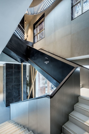 Imagen de los interiores del Hotel Innogo. Foto 16