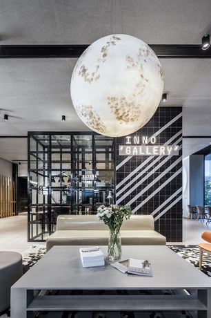 Imagen de los interiores del Hotel Innogo. Foto 18