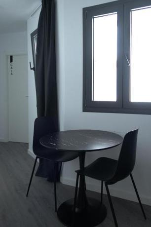 Imagen de la habitación del Hotel Innova Spaces Alicante. Foto 20