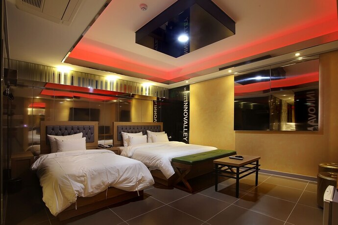 Imagen de la habitación del Hotel Innovalley. Foto 12