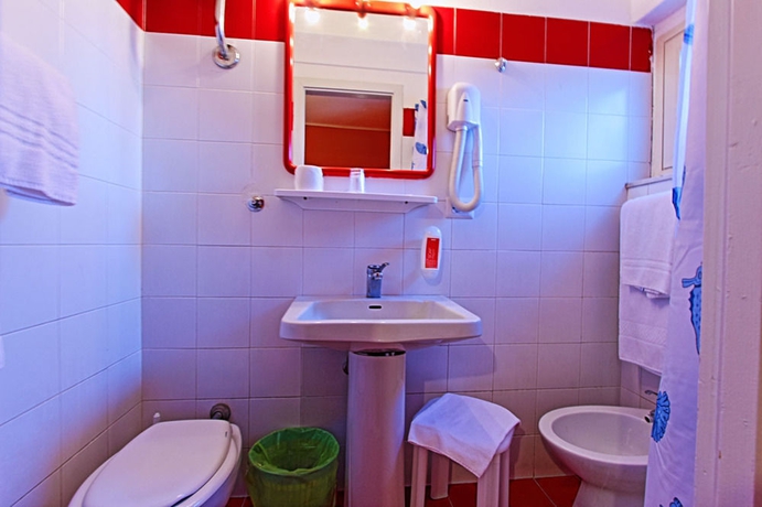 Imagen de la habitación del Hotel Innpiero Taormina. Foto 6