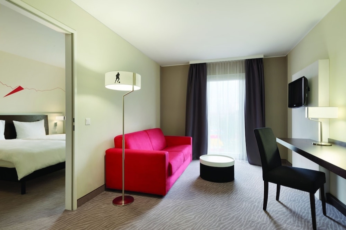 Imagen de la habitación del Hotel Innsbruck Tivoli. Foto 7