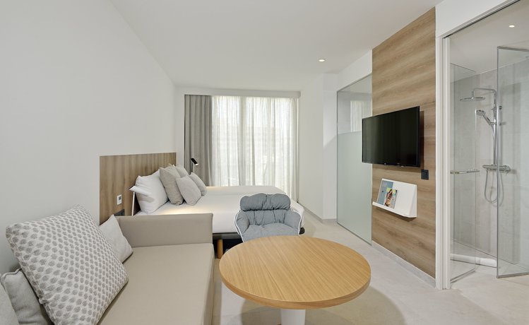 Imagen de la habitación del Hotel Innside By Meliá Calviá Beach. Foto 10