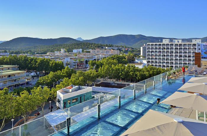 Imagen de los exteriores del Hotel Innside By Meliá Calviá Beach. Foto 19