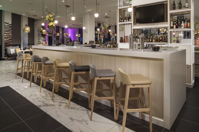 Imagen del bar/restaurante del Hotel Innside By Meliá Hamburg Hafen. Foto 6