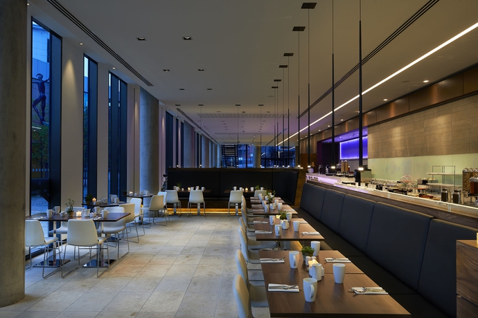 Imagen del bar/restaurante del Hotel Innside By Meliá Manchester. Foto 9