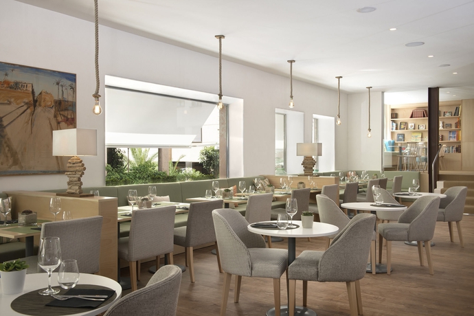 Imagen del bar/restaurante del Hotel Innside By Meliá Palma Center. Foto 2