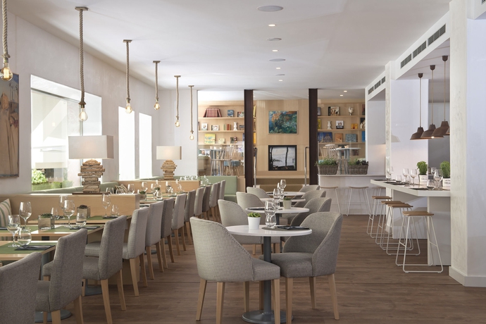 Imagen del bar/restaurante del Hotel Innside By Meliá Palma Center. Foto 3