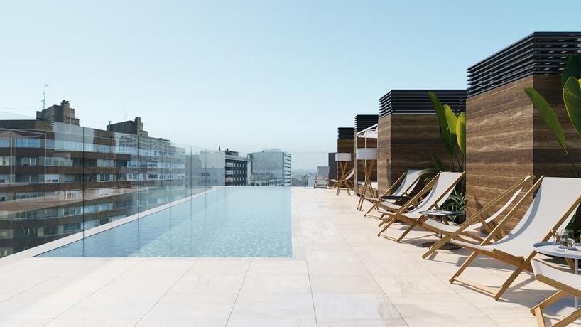 Imagen de la piscina del Hotel Innside By Meliá Zaragoza. Foto 9