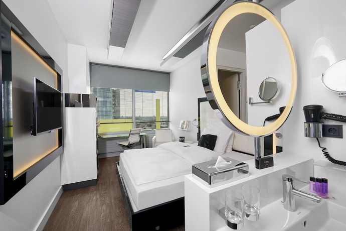 Imagen de la habitación del Hotel Innside Düsseldorf Hafen. Foto 12