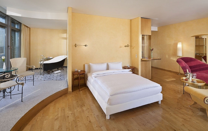 Imagen de los interiores del Hotel Innside Frankfurt Eurotheum. Foto 15