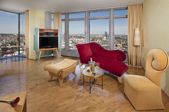 Imagen de la habitación del Hotel Innside Frankfurt Eurotheum. Foto 8