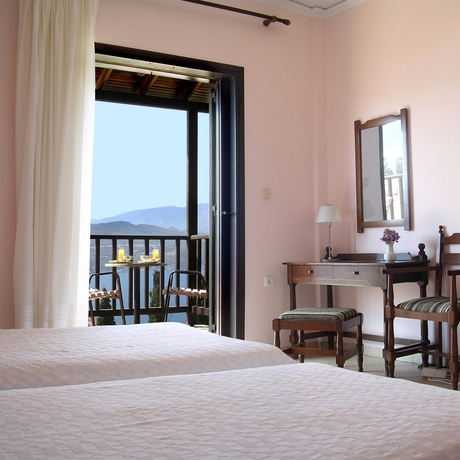 Imagen de la habitación del Hotel Ino Village. Foto 5