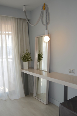 Imagen de la habitación del Hotel Ino Village. Foto 6