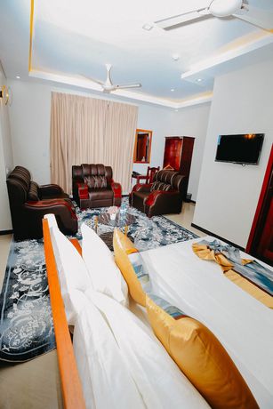 Imagen de la habitación del Hotel Inoga Luxury. Foto 19