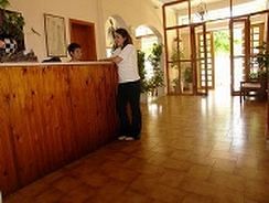 Imagen de los interiores del Hotel Inomaos. Foto 16