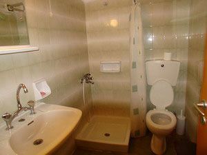 Imagen de la habitación del Hotel Inomaos. Foto 9