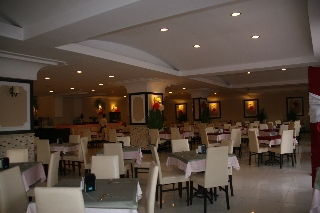 Imagen de los exteriores del Hotel Inova Beach. Foto 10