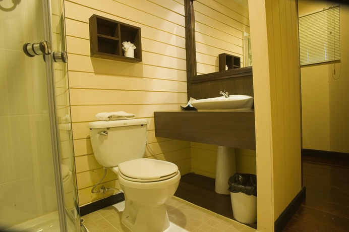 Imagen de la habitación del Hotel Inrawadee Resort. Foto 8