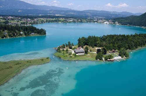 Imagen general del Hotel Inselhotel Faakersee. Foto 8