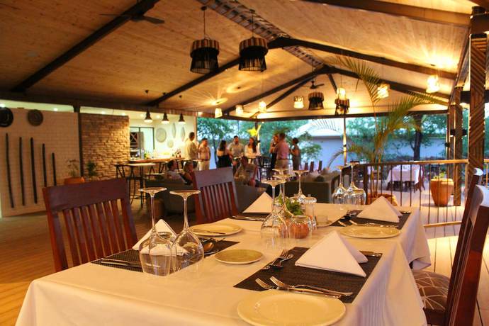 Imagen del bar/restaurante del Hotel Insika Lodge. Foto 3