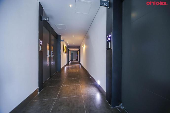 Imagen general del Hotel Insomnia. Foto 3