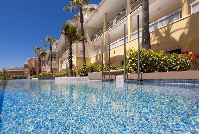 Imagen de la habitación del Hotel Insotel Club Cala Mandia. Foto 12