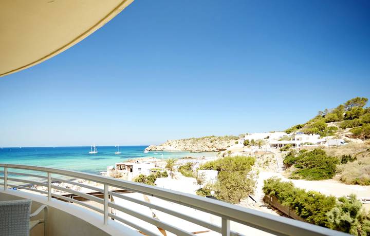 Imagen de la habitación del Hotel Insotel Club Tarida Playa. Foto 2