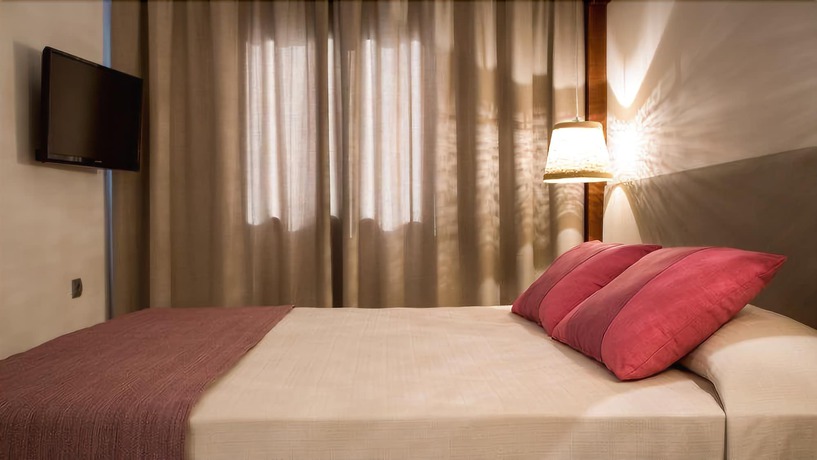 Imagen de la habitación del Hotel Insotel Club Tarida Playa. Foto 13