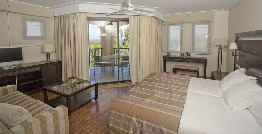 Imagen de la habitación del Hotel Insotel Fenicia Prestige Suites and Spa. Foto 11