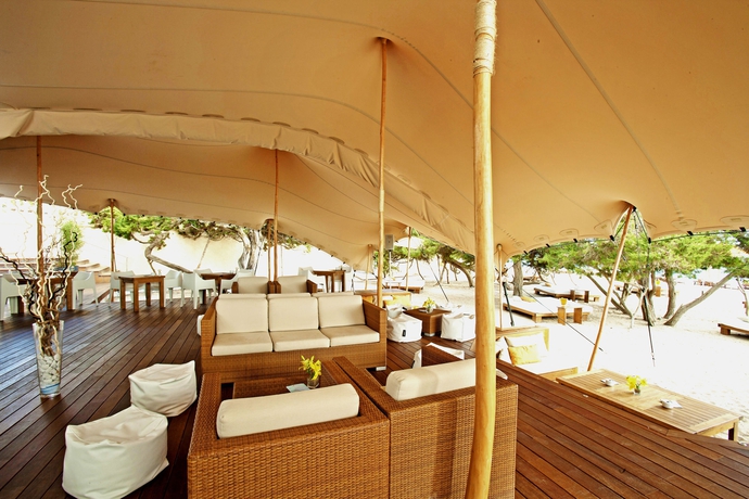 Imagen de los exteriores del Hotel Insotel Formentera Playa. Foto 8