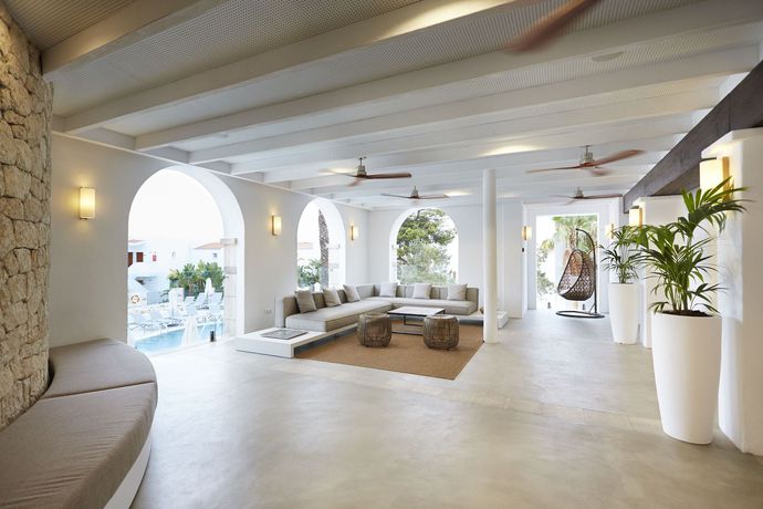 Imagen de los interiores del Hotel Insotel Tarida Beach Sensatori Resort. Foto 10