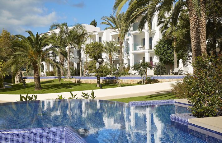 Imagen de la piscina del Hotel Insotel Tarida Beach Sensatori Resort. Foto 13