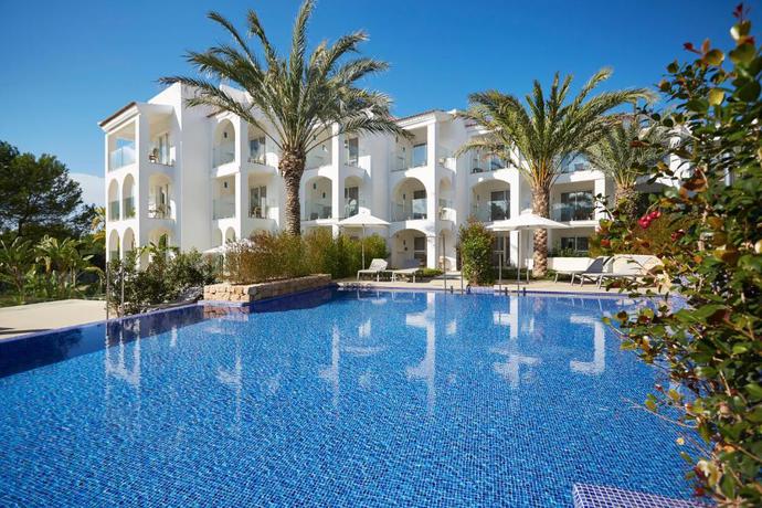 Imagen de la piscina del Hotel Insotel Tarida Beach Sensatori Resort. Foto 23