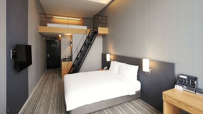 Imagen de la habitación del Hotel Instay. Foto 5