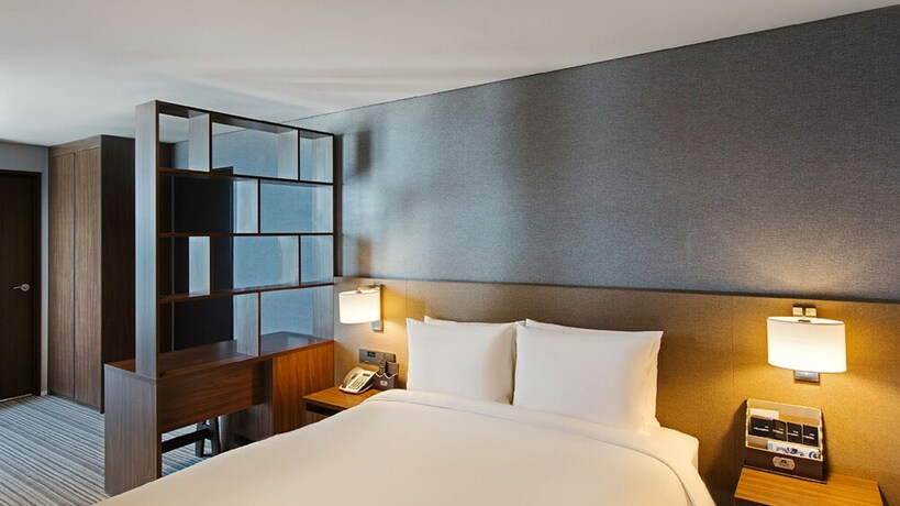 Imagen de la habitación del Hotel Instay. Foto 10