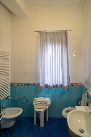 Imagen de la habitación del Hotel Insteia. Foto 9