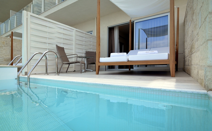 Imagen de los exteriores del Hotel Insula Alba Resort and Spa. Foto 15