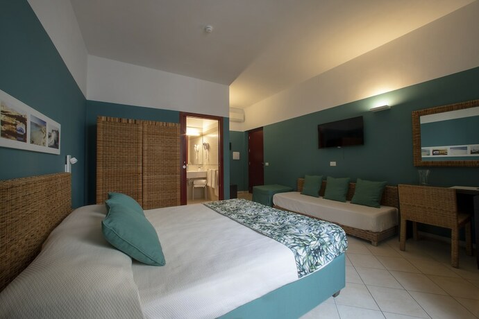 Imagen general del Hotel Insula, Favignana. Foto 5