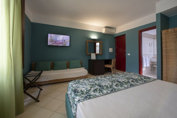 Imagen de la habitación del Hotel Insula, Favignana. Foto 25