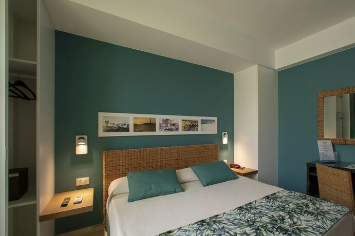 Imagen de la habitación del Hotel Insula, Favignana. Foto 29