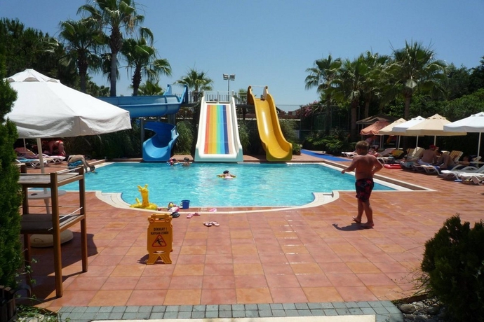 Imagen general del Hotel Insula Resort and Spa - All Inclusive. Foto 2